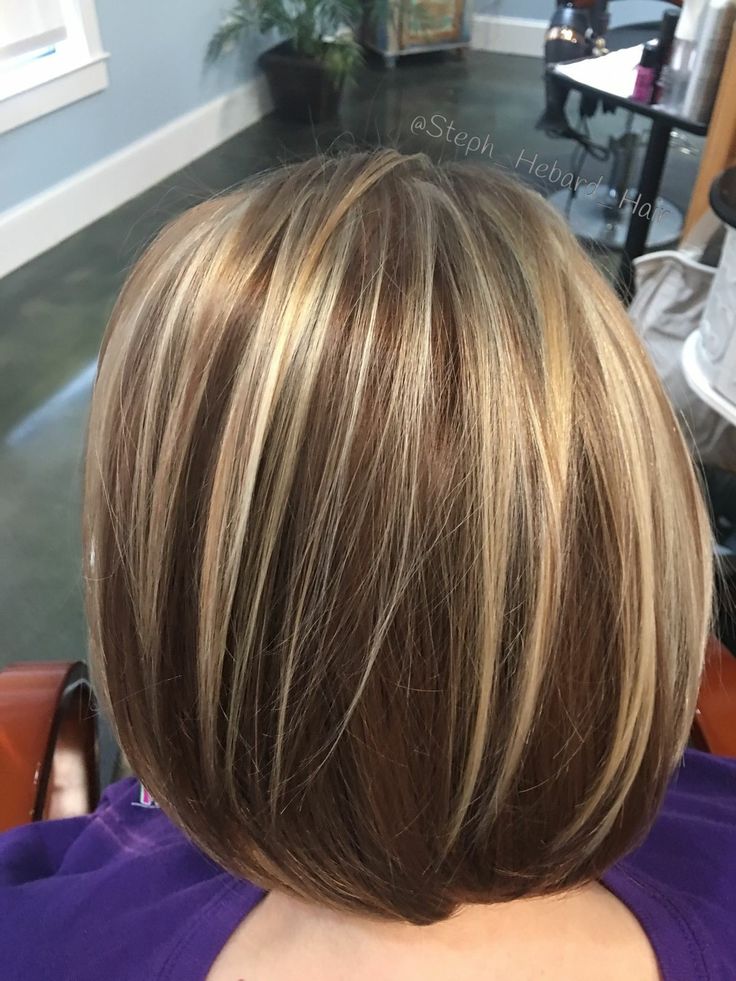 Base Color With Partial Highlights, Honey Blonde Hair On Short Hair, Smooth Bob, Brown Hair With Blonde Highlights, Pinterest Hair, Hair Color Highlights, Penteado Cabelo Curto, Brown Blonde Hair, Ombre Hair Color