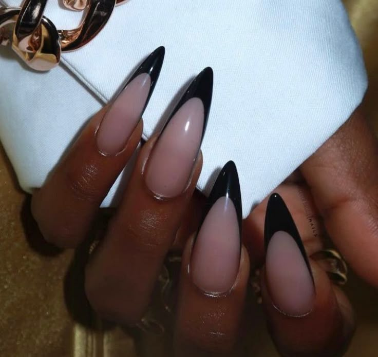 French Stiletto Nails, Black Nails Design, Black French Nails, Black Almond Nails, Acrylic Nails Stiletto, Black Acrylic Nails, Stiletto Nails Designs, Black Nail Designs, Black French