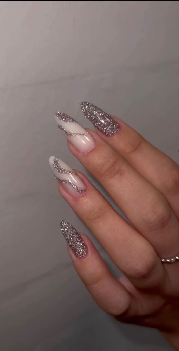 Prom Nails Silver, Wow Nails, Colorful Nails, Silver Nails, Xmas Nails, Prom Nails, Chic Nails, Pretty Acrylic Nails, Best Acrylic Nails