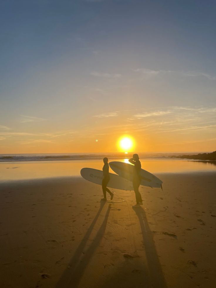 Sunset surf portugal Portugal Surf Trip, Surfing In Portugal, Portugal Surfing Aesthetic, Backpacking Portugal, Surfing Portugal, Lola Core, Maderia Portugal, Portugal Surf, Lisbon Beaches