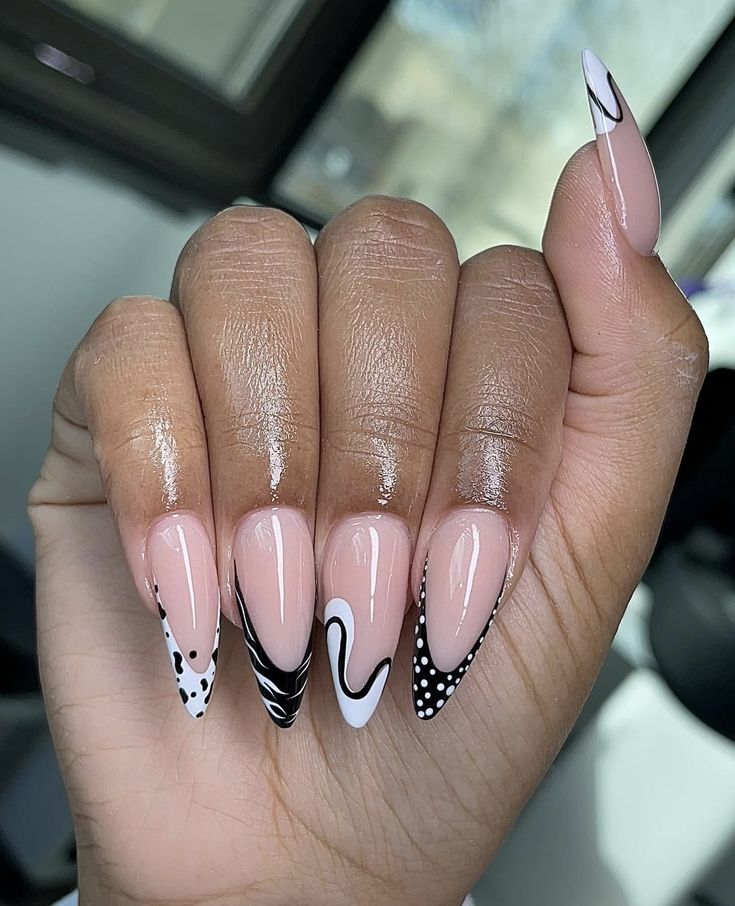 Blush Nail Designs, Elegance Nails, Blush Nail, Almond Acrylic Nails Designs, Aesthetic Glitter, Oval Nails Designs, Lines And Dots, Diy Acrylic Nails, Girly Acrylic Nails