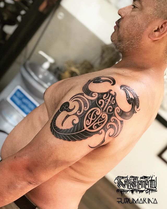 For all the Scorpios out there. Thank you to our El Salvadorian brother Ricardo for the session   Artist: Turumakina Bookings: Link in bio Salvadorian Tattoo, Dark Art Tattoo, Maori Tattoo, Body Art Tattoos, Polynesian Tattoo, Art Tattoo, Body Art, Link In Bio, Portfolio