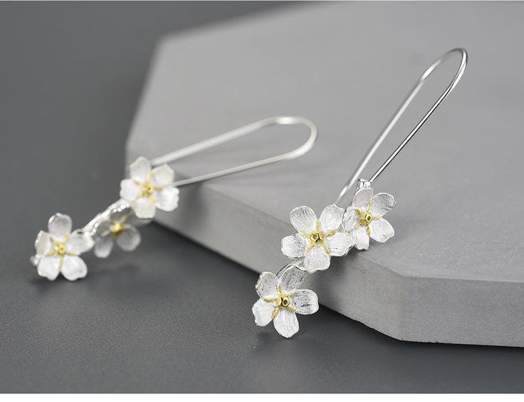 Flower Dangle Earring Forget Me Not Flower, Flower Dangle Earrings, Classic Earrings, Long Drop Earrings, Long Dangle Earrings, Silver Jewelry Fashion, Elegant Flowers, Forget Me Not, Hook Earrings