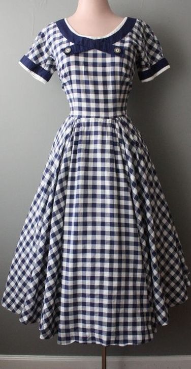 1950s Womens Fashion, Vintage Outfits 1950s, Comfy Trendy Outfits, Vintage Gingham, Gingham Fashion, Fashion Top Outfits, Dress Design Patterns, Royal Outfits, 1950s Style