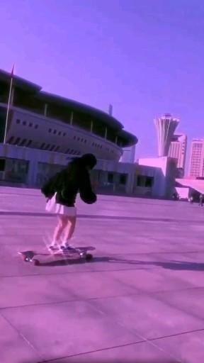 Aesthetic 🤍 Cool Dancing Videos, Cool Videos For Edits, Ff Video Edit, Skateboard Aesthetic Girl, Girl Skateboarding Aesthetic, Girls Aesthetic Vídeo, Cool Videos Aesthetic, Cute Video Edits Aesthetic, Short Girl Aesthetic