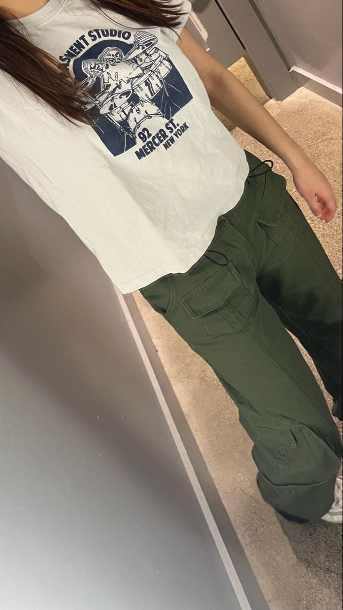 Green Kim Cargo Pants Brandy Melville, Kim Pants, Kim Pants Brandy Melville Outfit, Brandy Melville Kim Pants, Brandy Kim Pants, Kim Cargo Pants Outfit, John Galt Outfits, Kim Cargo Pants Brandy Melville, Kim Pants Brandy Melville