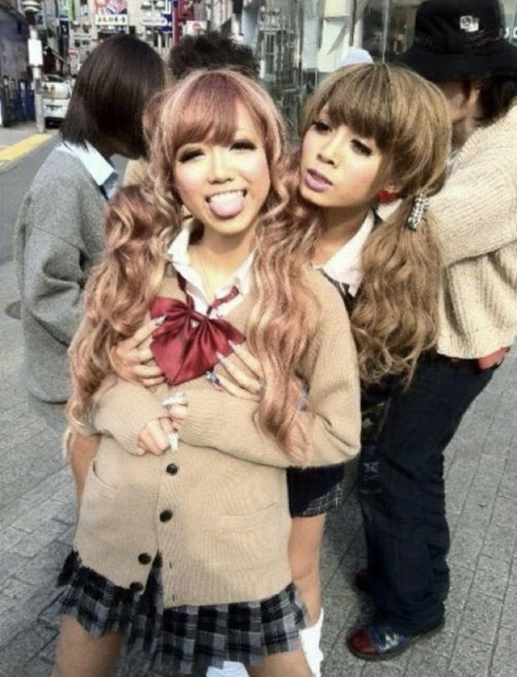 Kogal Fashion, Kogal Gyaru, Gyaru Aesthetic, Gyaru Makeup, Gyaru Fashion, J Fashion, Harajuku Fashion, My Best Friend, Japanese Fashion