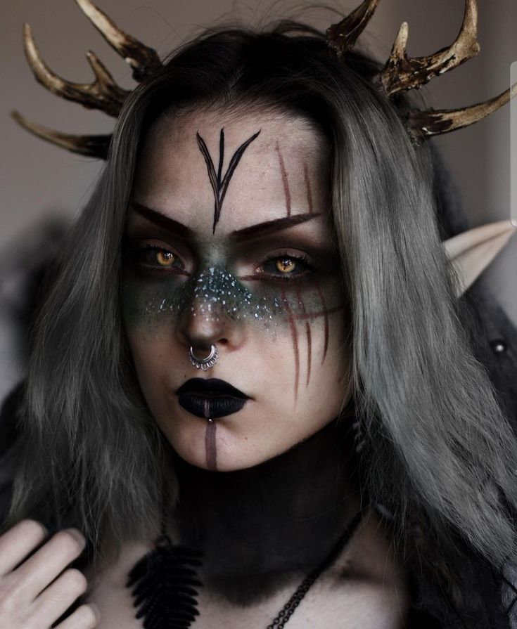 Fairy Costume Makeup, Pagan Makeup, Warrior Makeup, Vintage Halloween Costumes, Viking Makeup, Witchy Makeup, Demon Costume, Elf Cosplay, Creepy Halloween Makeup