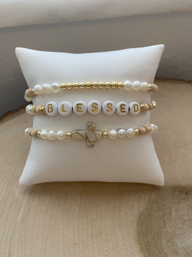 Our Boho Chic PEARL stack! These are super stylish, comfortable and perfect for daily wear! Goes with every outfit in your wardrobe! Such a chic boho-look! (These are meant to fit snug. If you would like them to feel loose and move around on your wrist, please size up). Each bracelet is carefully handmade with high quality materials: -4/5mm natural wood beads -Natural fresh water pearls -4mm gold hematite beads -Mother of Pearl cross with gold swizzles (can substitute for same style STAR or pear Christian Bracelet Ideas, Christian Beaded Bracelets, Pearl Bracelet Stack, Christian Merchandise, Bracelet Business, Stack Bracelets, Homemade Bracelets, Christian Bracelets, Wood Bead Bracelet