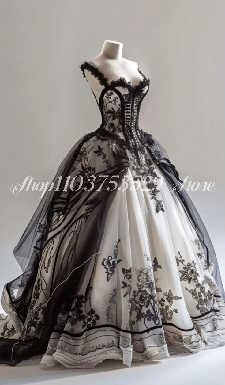 Black and White Prom Dresses Fantasy Floral Lace Appliques Corset Corset Corset A Line Victoria Gothic Wedding Dress Victorian, Black And White Prom Dresses, Goth Wedding Dresses, Era Victoria, Black Wedding Gowns, Old Fashion Dresses, Fantasy Dresses, White Prom Dress, Prom Dress Inspiration