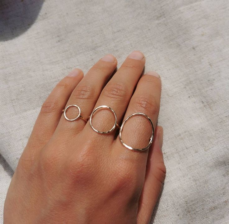 Hand Moves, Sun Circle, Open Circle Ring, How To Wear Rings, Jewelry Cleaning Solution, Circle Ring, Handcrafted Rings, Ring Minimalist, 14k Gold Ring