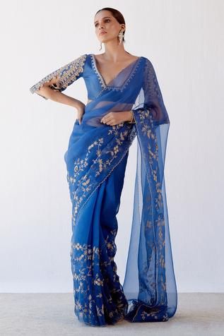 Shop for Devnaagri Blue Silk Organza Embroidered Saree With Blouse for Women Online at Aza Fashions Organza Work Sarees, Sequin Saree Look, Blue Saree Look, Light Blue Saree, Blue Colour Saree, Blue Organza Saree, Blue Sarees, Elegant Sarees, Trendy Saree