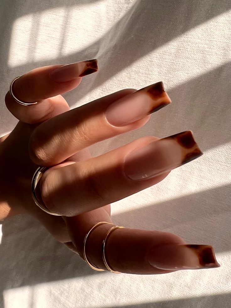 Nails Acrylic Tortoise Shell, Tortoiseshell Nails Square, Turtle Shell Nails French, Tortoise Shell Nails Coffin, Tortoise French Tip, Tortoise Shell Nails Square, Tortoise Nails Square, French Tip Acrylic Nails Brown, Tortishell Nails Design French