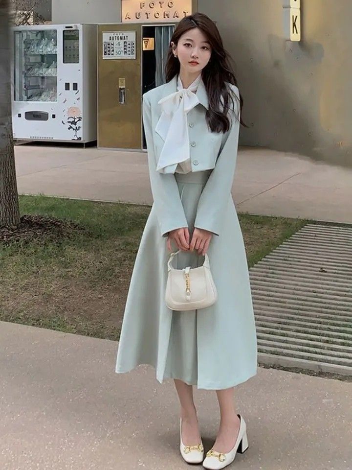 Suits Vintage, High Waist Pleated Skirt, Women Korean Fashion, Skirt Suits, High Waisted Pleated Skirt, Graduation Outfit, Short Suit, Set Women, Two Piece Dress