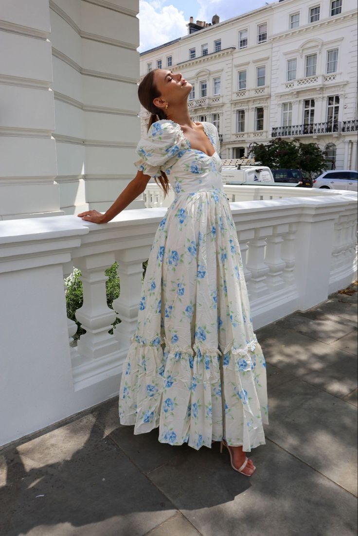 Summer Dresses Puff Sleeve, Pastel Floral Dress Long, Tea Length Wedding Guest Dress, Long Dresses Spring, Easter Dress Prom, Jessa Kae Dresses, Floral Tea Party Dress, Easter Prom Dress Trend, Park Dress Outfit