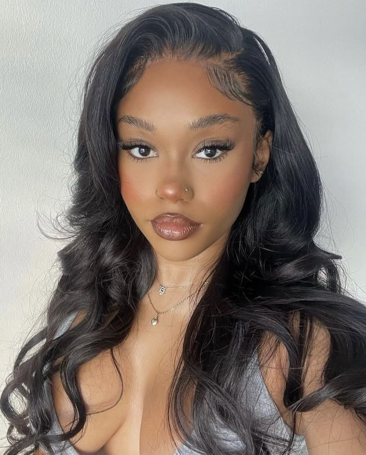 stunning | makeup | summer | spring | black girl Feminine Makeup, Light Makeup Looks, Summer Makeup Looks, Brown Skin Makeup, Cute Makeup Looks, Looks Black, Baddie Hairstyles, Girls Makeup, Pretty Makeup