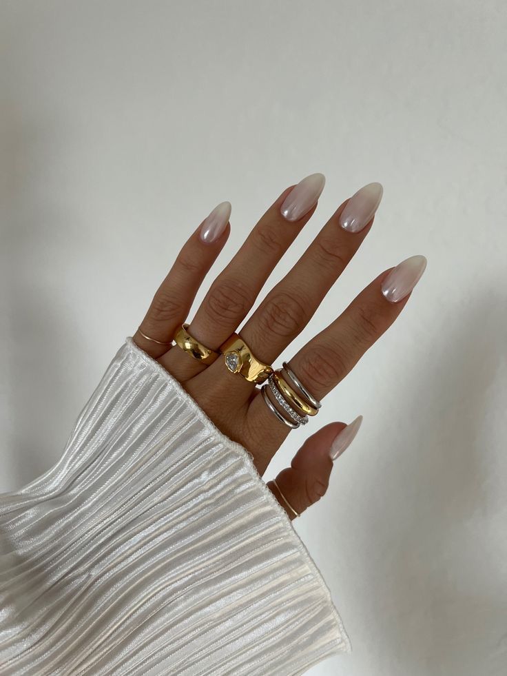 Silver And Gold Rings Aesthetic, Mixed Metals Stacked Rings, Gold And Silver Stacked Rings, Rings Aesthetic Mixed Metals, Mixing Silver And Gold Rings, Good Ring Stack, Rings Gold And Silver Mixed, Styling Rings Multiple, Stacked Rings Mixed Metal