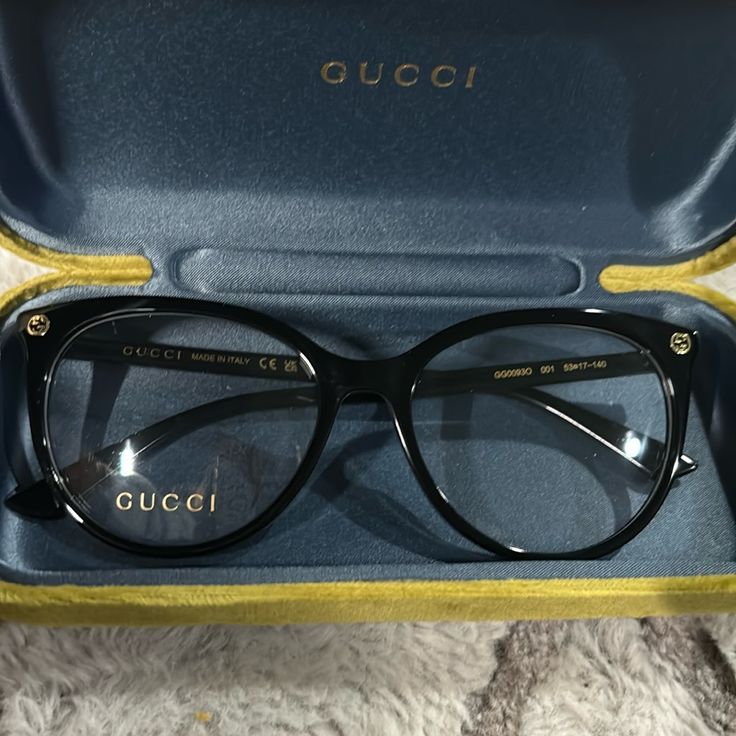 Brand New Authentic Never Worn Beautiful Was Going To Get My Prescription Put On Them But Decided To Use My Versace Ones Gucci Glasses Eyeglasses, Gucci Eyeglasses, Gucci Glasses, Accessories Brand, Gucci Accessories, Gucci Black, Womens Glasses, Glasses Accessories, Eyeglasses Frames