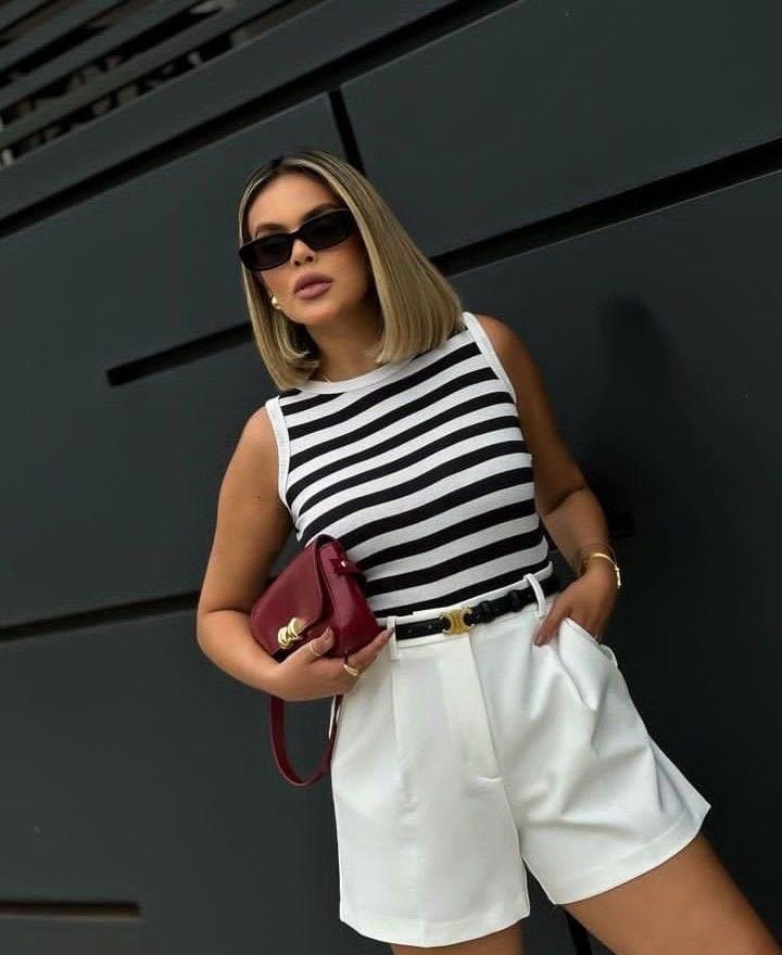 Striped Top Outfit, Effortlessly Chic Outfits, Elegante Casual, Classy Work Outfits, Classy Casual Outfits, Casual Chic Outfit, Looks Chic, Summer Fashion Outfits, Lookbook Outfits