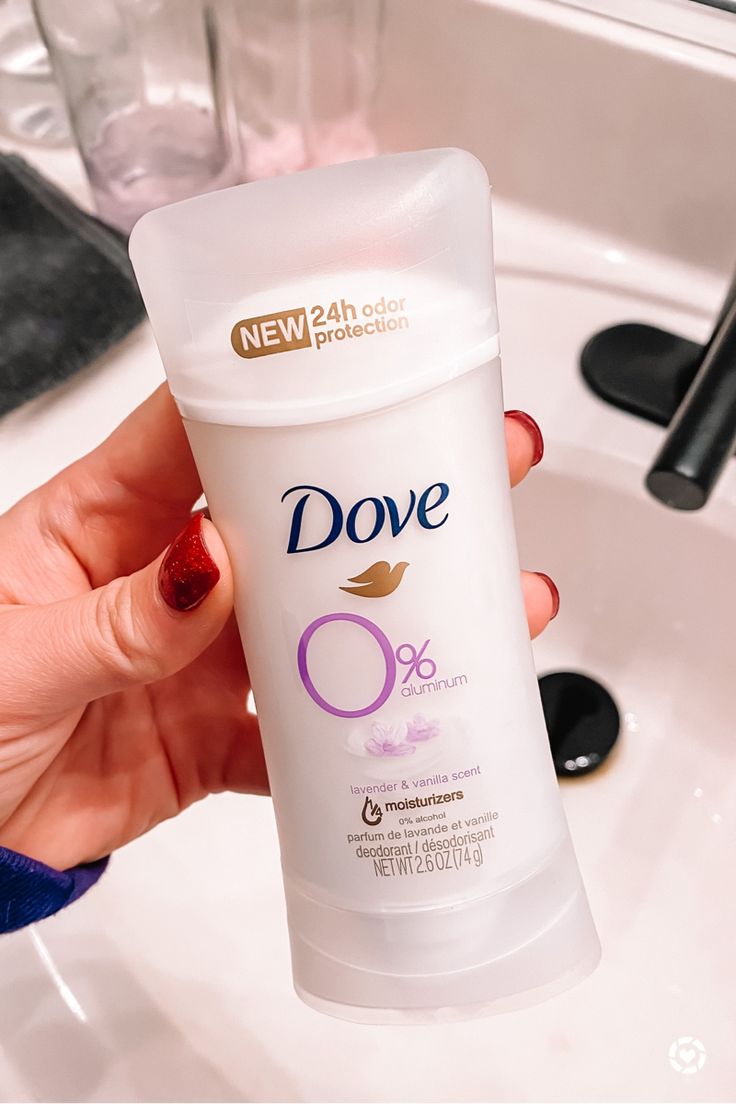 Dove Deodorant Aesthetic, Best Deodorant For Women, Good Deodorant, Deodorant Aesthetic, Womens Deodorant, Dove Powder Deodorant, Dove Aluminum Free Deodorant, Dove Deodorant Spray Mini, Dove Deodorant Original