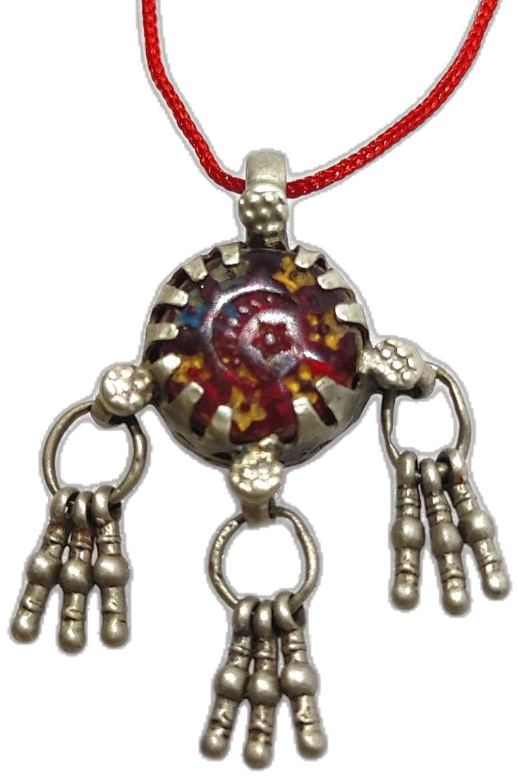 Traditional Red Round Pendant Jewelry, Red Amulet Necklace For Festival, Red Amulet Necklaces For Rituals, Red Amulet Necklace For Rituals, Adjustable Red Jewelry With Latkans, Red Necklaces With Motifs For Gifts, Red Necklaces With Latkans For Puja, Traditional Red Round Pendant Necklace, Traditional Red Necklace With Round Pendant