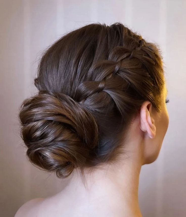 Sanggul Cepol, Abi Ball, Francesca Bridgerton, Formal Hairstyles For Long Hair, Braided Bun Hairstyles, Braided Ponytail Hairstyles, Low Bun, Hair Up Styles, Braided Bun