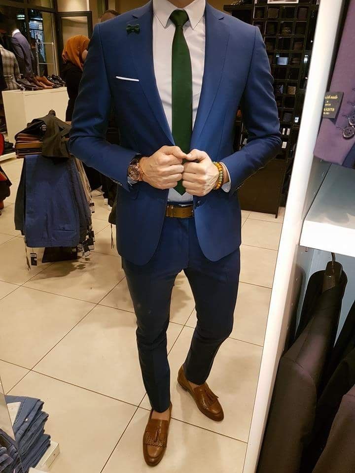 Suit With Green Tie, Blue Suit Wedding, Wedding Suits Groom, Suit Ideas, Designer Suits For Men, Best Mens Fashion, Prom Suits, Fashion Suits For Men, Men Formal