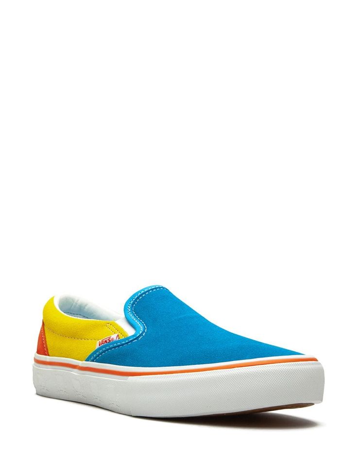 Vans Slip-On Pro "The Simpsons" Sneakers - Farfetch Vans Slip On Pro, Blue Yellow Red, Red Canvas, Men's Vans, Vans Slip On, Vans Shop, Sneakers Blue, The Simpsons, Vans Classic Slip On Sneaker