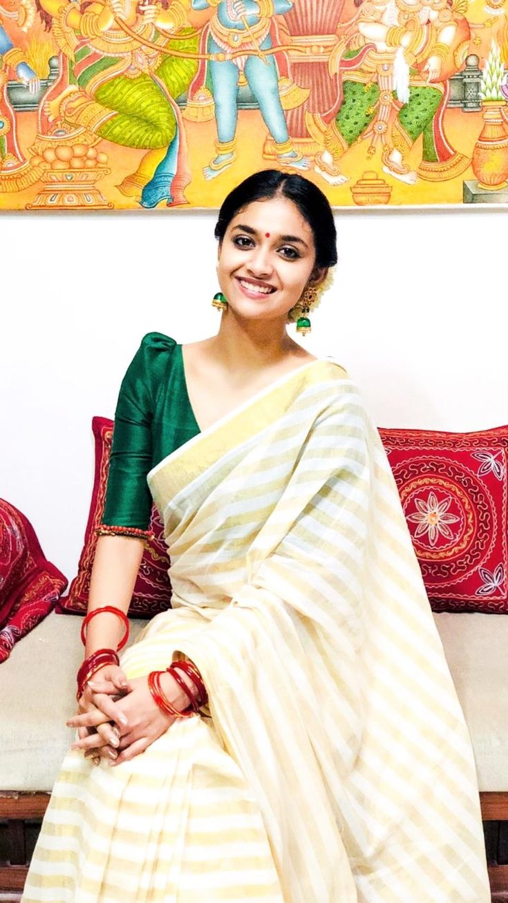 Onam Dress, Kerala Saree Blouse, Onam Outfits, Kerala Saree Blouse Designs, Saree Blouse Styles, Cotton Saree Blouse Designs, Simple Saree Designs, Keerthy Suresh, Traditional Blouse Designs