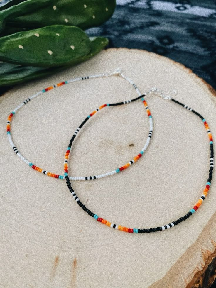 Seed Bead Choker Necklace, Beaded Western Jewelry, Western Beaded Necklace, Western Jewelry Necklace, Design Seed, Simple Beaded Necklaces, White Choker, Seed Bead Choker, Beaded Necklace Patterns