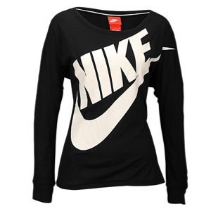 Wear it off the shoulder for an understated comfy and sexy look! Nike Wear, Gym Attire, Fashion Corner, Workout Attire, Nikes Girl, Running Clothes, Nike Adidas, Nike Outfits, Athletic Wear