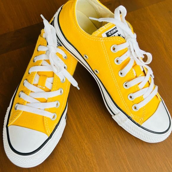 Converse Chuck Taylor All-Star yellow low top women’s sneakers size 7 All Star Yellow, Star Yellow, Yellow Sneakers, Low Top Sneakers, Converse Chuck Taylor All Star, Casual Streetwear, Chuck Taylor All Star, Converse Chuck, Top Women