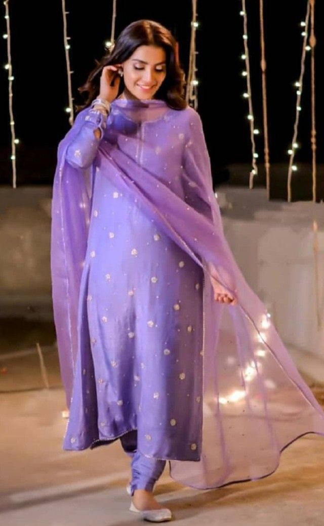 Lavender Colour Suit, Lilac Aura, Shadi Mubarak, Ayeza Khan Dresses, Manifestation List, Ansab Jahangir, Plain Suits, Chupke Chupke, Amrapali Jewellery