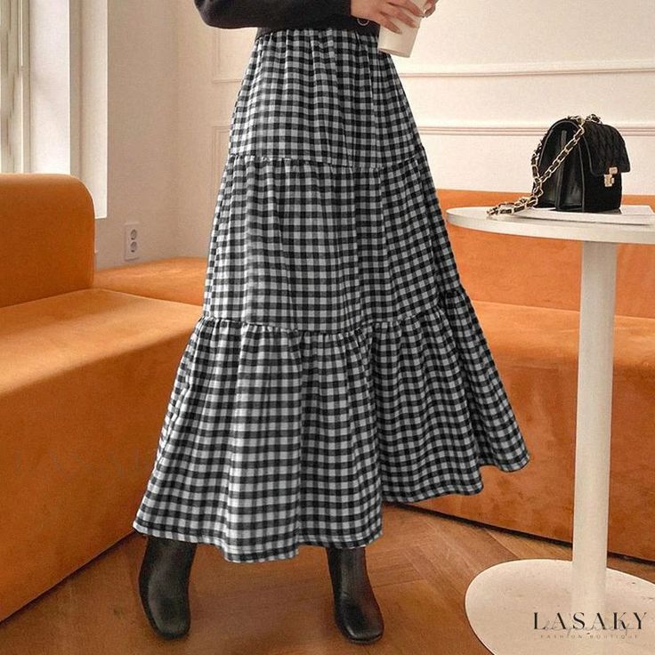 Lasaky - Vintage Checkered High-Waisted Midi Skirt with Pleated Flare Design Skirts Vintage, Skirts Summer, Floral Print Midi Skirt, Umbrella Skirt, Europe Outfits, Skirts Midi High Waisted, Vintage Flare, Skirt Maxi, Half Skirt