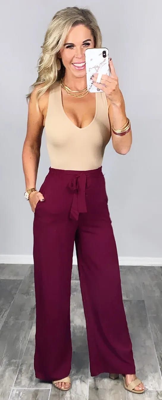 Flowy Perfect Fall Ready Tie Pants for all the Holiday events from date to work vibes! You need these pants in your life! #momstyle #fallfashion #holidayoutfit #outiftinspo Work Vibes, Paper Bag Pants, Tie Pants, Bag Pants, Holiday Events, Leave Behind, Boutique Style, Burgundy Dress, Laid Back Style