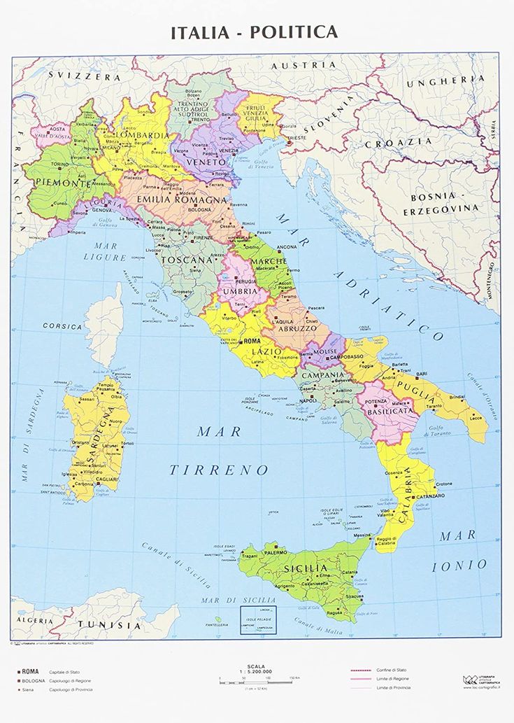 a large map of italy with all the major cities and towns on it's borders