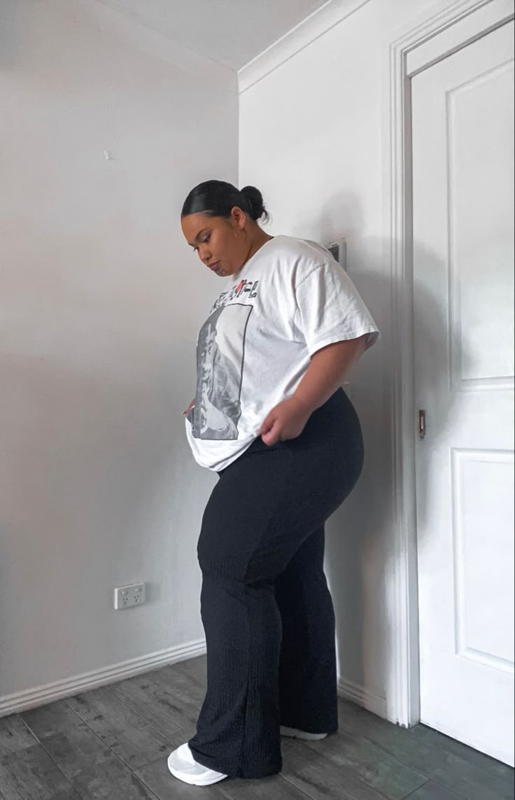 [Sponsored] 41 Perfect Plus Size Baddie Outfits Summer Casual Hacks You Need To See This Spring #plussizebaddieoutfitssummercasual Black Flare Pants Outfit Plus Size, Oversized Outfit For Plus Size, Flare Pants On Plus Size, Y2k Outfits For Plus Size, Sweats Outfit Plus Size, Plus Size Outfits For Summer Aesthetic, Baddie Brunch Outfit Plus Size, Style Inspo Plus Size, 4x Outfits