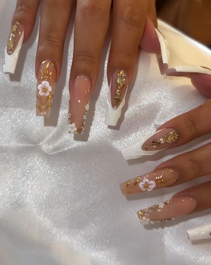 Glam Nail Art Design, Senior Nails Ideas, Art French Nails, Sport Nails, Nail Art French, Quince Nails, Quinceanera Nails, Nails Floral, Nails Gel Nails