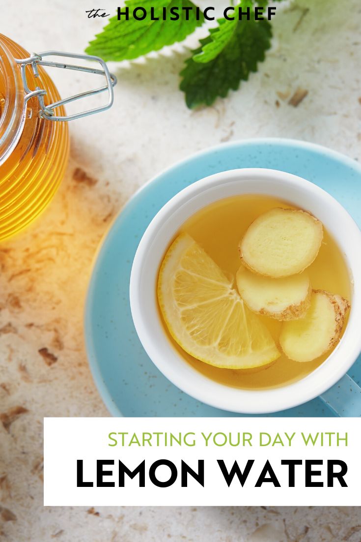 Lemon Ginger Water, Lemon Water Recipe, Drinking Warm Lemon Water, Lemon Water In The Morning, Hot Lemon Water, Pineapple Water, Banana Drinks, Lemon Diet, Warm Lemon Water