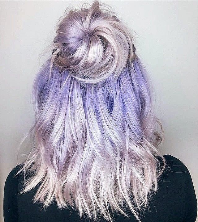 Blonde And Lavender Balayage, Platinum Blonde And Lavender Hair, Platinum With Lavender, Lilac Silver Hair Ombre, Frosty Purple Hair, Platinum And Lavender Hair, Violet Roots Blonde Hair, Ash Blonde Lavender Hair, Icy Blonde And Purple Hair