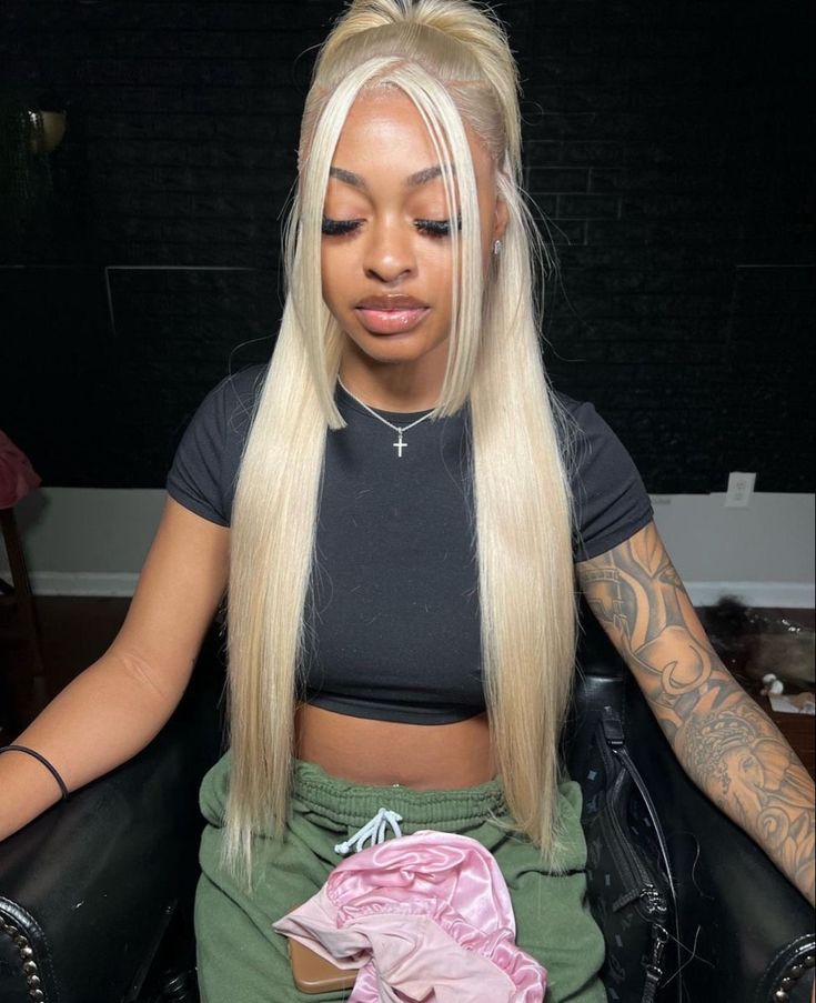 20 Inch Wig Install, 613 Half Up Half Down, Wig Hairstyles Ideas Black Women Blonde, Black Wig Styles For Black Women, Lace Front Styles For Black Women, Straight Hairstyles For Black Women Wig, Hair Styles Wigs Black Women, Unique Wig Hairstyles, Different Wig Hairstyles