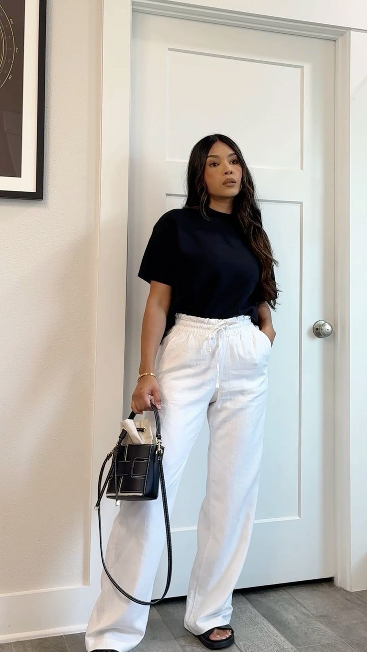 Cute Minimalistic Outfits, Linen Airport Outfit, Dress Pants And Sweater Outfit, Linen White Pants Outfit, Linen Pants Work Outfit, Linen Wide Leg Pants Outfits, Casual Dress Pants Outfits, White Linen Pants Outfit Casual, Outfit Ideas With Sandals