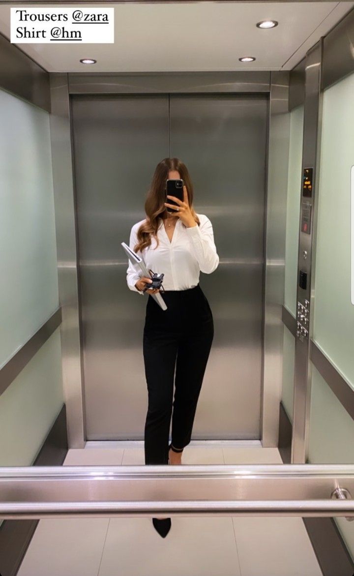 Classy Office Wear, Classy Office, Fashionable Work Outfit, Graduate Degree, Pencil Dresses, Business Outfits Women, Office Outfits Women, Business Casual Outfits For Work, Work Fits