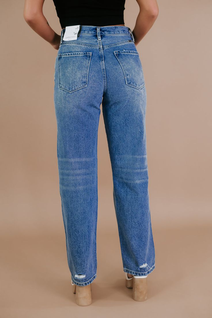 Step back into the '90s with the High Rise Baggy Denim Jeans from KANCAN, a perfect blend of vintage vibes and modern comfort. These jeans capture the essence of retro cool with their high rise and relaxed, baggy fit. 12" Rise / 32" Inseam (in size 5/26) Hidden 5-button closure 100% Cotton Stretchiness Level >> Rigid We recommend sizing up one size in this style denim 90s Denim High rise Baggy denim Model Specs: Emily is wearing a size 5 in the photo.How will this item fit you? Check out our MODEL SPECS (Typical Sizing - Karli: S-Size 5/26 - 5ft 2in, Emily: S-Size 3/25 - 5ft 5in, Syd: L/XL- Size 15/ - 5ft 8in)﻿Need help with sizing? No problem! Join our VIP group on Facebook, Everyday Chic Boutique VIP Insiders to chat directly with our team and other customers just like you.Packaged with Style Wide Leg Jeans, Baggy Denim Jeans, Bride Top, Holiday Lookbook, High Rise Denim Jeans, Baggy Denim, 90s Denim, Vip Group, Everyday Chic