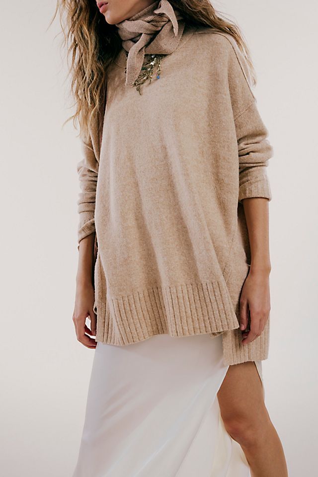 Phoebe Pullover Sweater Collection, Oversized Style, Style And Grace, New Top, Layered Look, Staple Pieces, Small Bust, Long A Line, Soft Knits