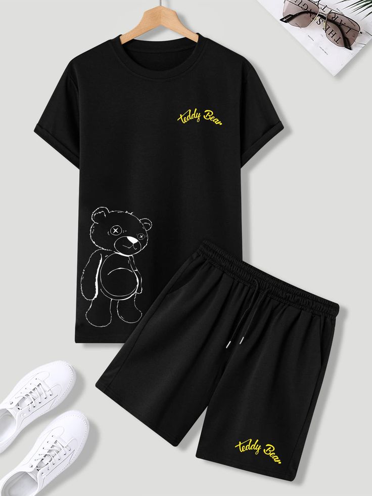 Pijamas Aesthetic Boy, Baggy Tshirts, Mens Activewear Fashion, Looks Adidas, Masculine Clothing, Rhinestone Designs Pattern, Trendy Shirt Designs, Drawstring Waist Shorts, Stylish Men Casual