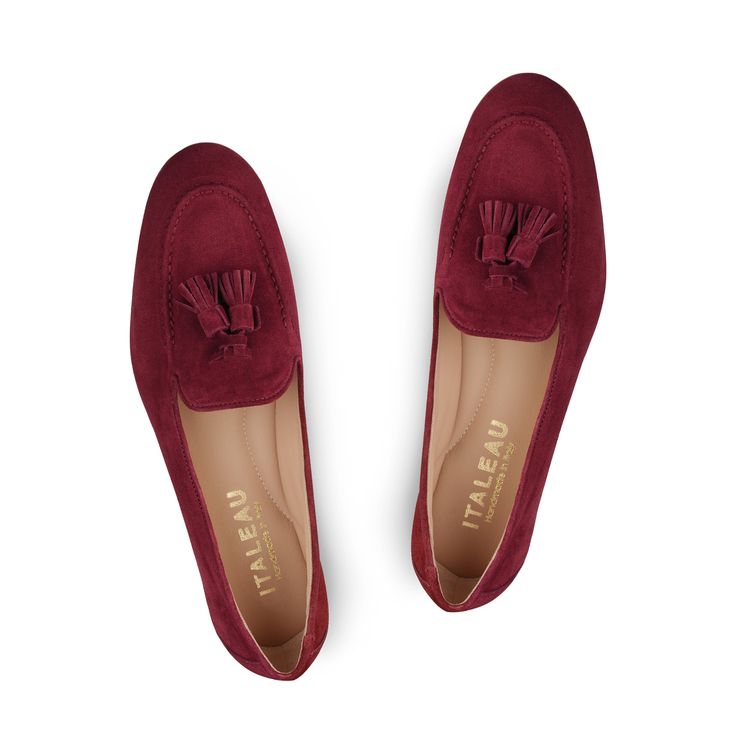 Suede Flat Heel Loafers For Galas, Classic Suede Flat Slip-ons, Elegant Suede Slip-ons With Flat Heel, Suede Tassel Loafers With Rubber Sole For Galas, Suede Slip-on Loafers For Galas, Suede Loafers With Almond Toe For Galas, Classic Suede Slip-on Tassel Loafers, Slip-on Suede Flat Loafers, Suede Plain Toe Loafers For Galas