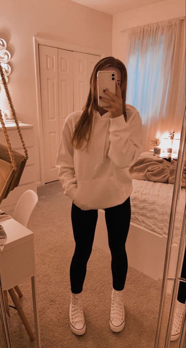 Sock Over Leggings Outfit, White Girl Aesthetic Outfits Basic, Hoodies Outfit Girl, White Platform Converse Outfit Leggings, Outfit With White Hoodie, Off White Converse Outfit, Outfit Inspo Black Leggings, Outfits With White Hoodie, Leggings And Converse Outfit High Tops