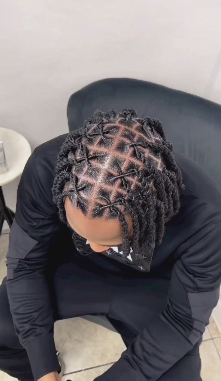 mens hairstyles Loc Style For Men, Short Hair Dreadlocks, Male Locs, Loc Hairstyles For Men, Short Dreadlocks Hairstyles, Men Loc Styles, High Top Dreads, Short Dread Styles, Men Locs