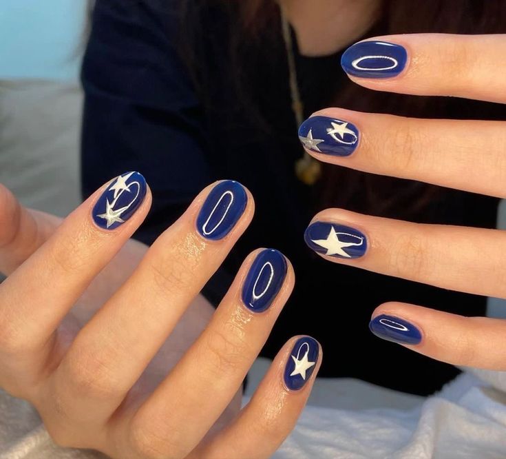 Navy Nails, Kutek Disney, Hippie Nails, Short Gel Nails, Casual Nails, Pretty Gel Nails, Star Nails, Fire Nails, Funky Nails